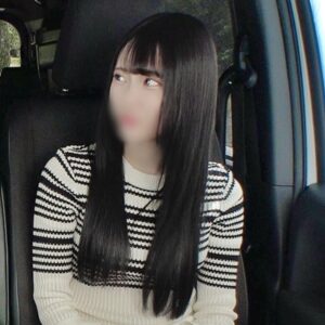 【密会車内ＳＥＸ②】色白スレンダーむっちり乳の若妻が狭い車内で密会ＳＥＸ…服の下の美肌と揉み心地の良いおっぱいに歯止めが効かず憧れの女に生中出し【個撮】